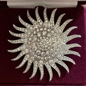 Jackie Kennedy Reproduction Starburst Brooch